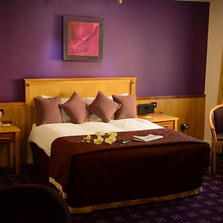 County Leitrim Bush Hotel מראה חיצוני תמונה