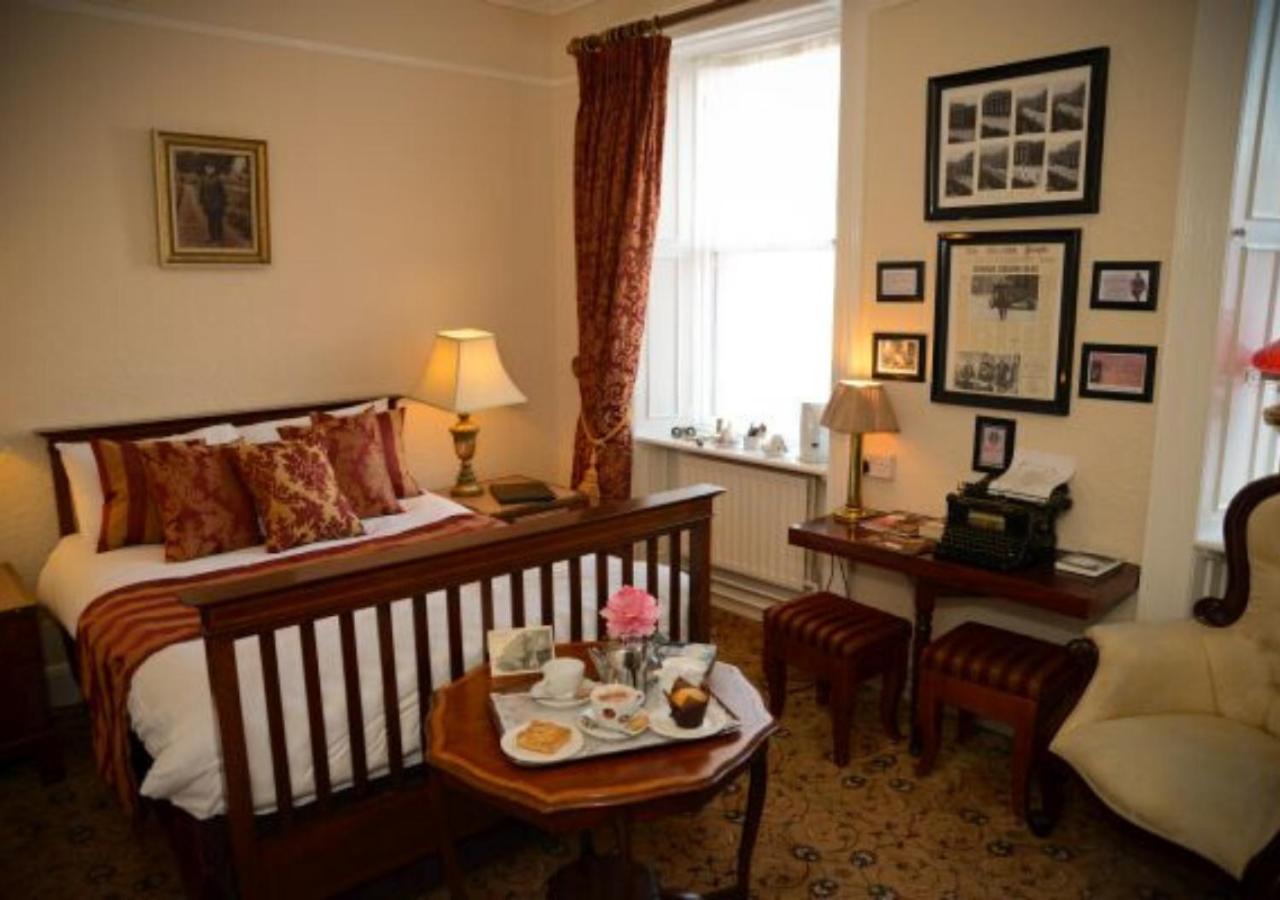 County Leitrim Bush Hotel מראה חיצוני תמונה